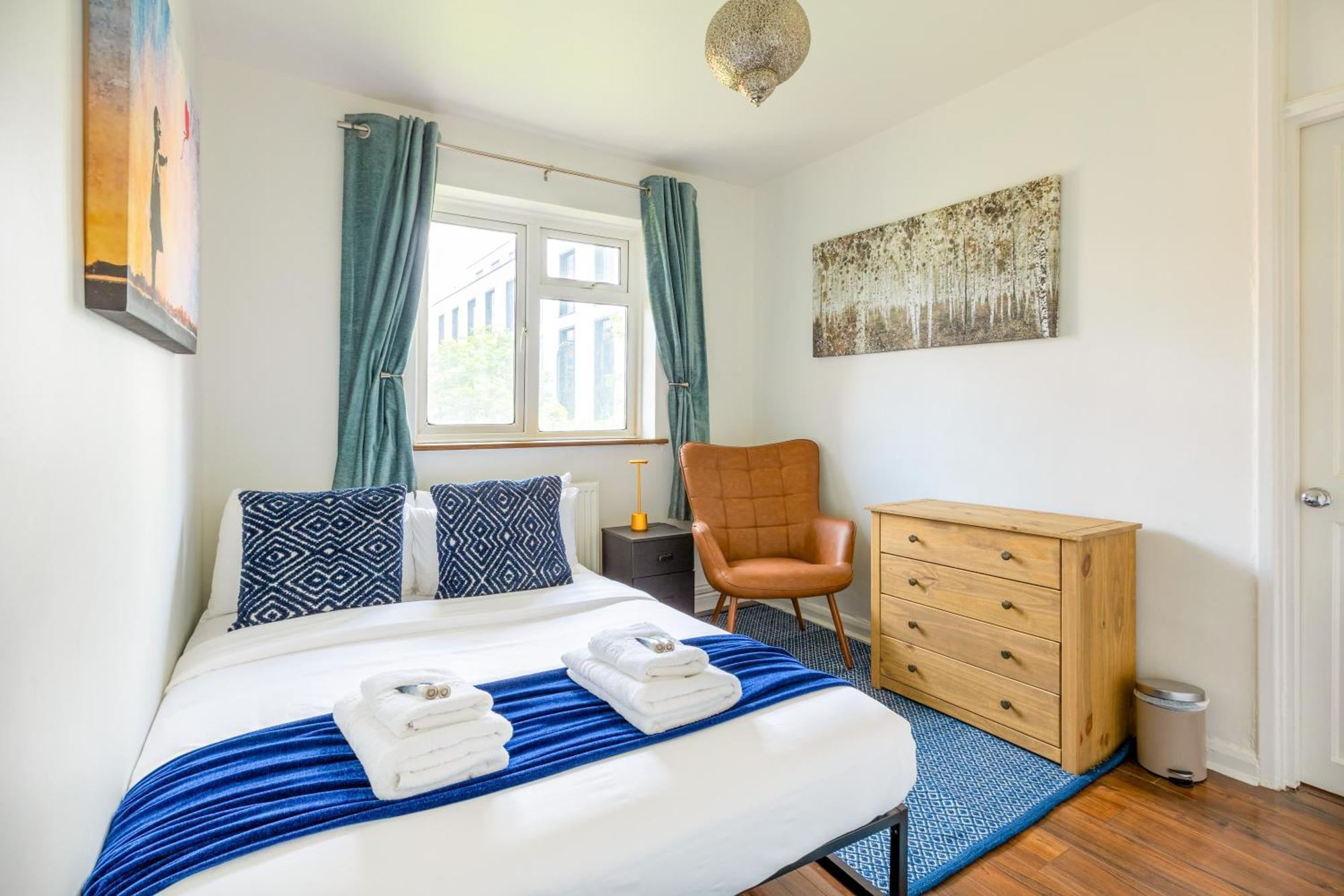 Renovated 2-storey 2br Wgarden Near Angel St Londra
