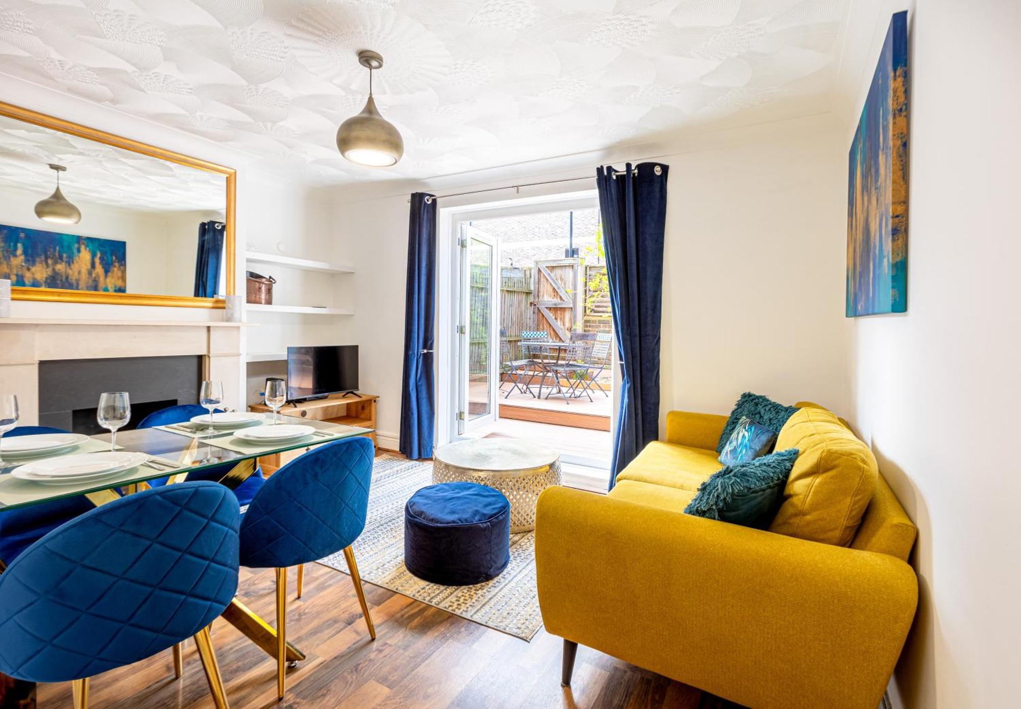 Renovated 2-storey 2br Wgarden Near Angel St Appartamento *